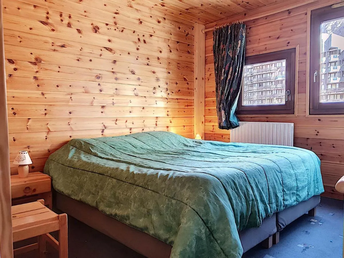 Confortable 2 Pieces Cabine, Val D'Isere - Pied Des Pistes, Balcon Sud, 6 Pers, Local A Ski - Fr-1-518-3